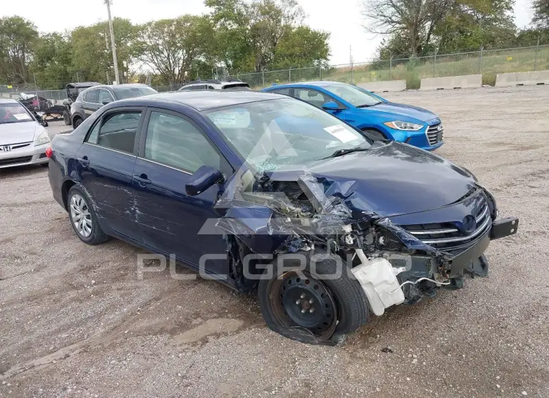 2013 Toyota COROLLA photo