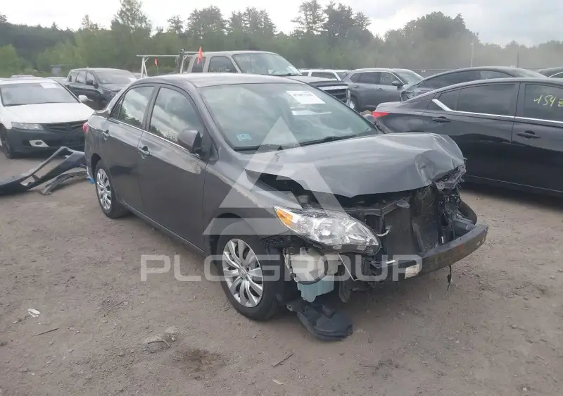 2013 Toyota COROLLA photo