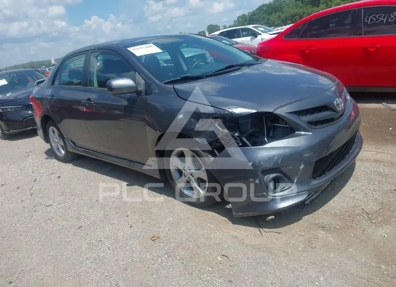 2013 Toyota COROLLA photo