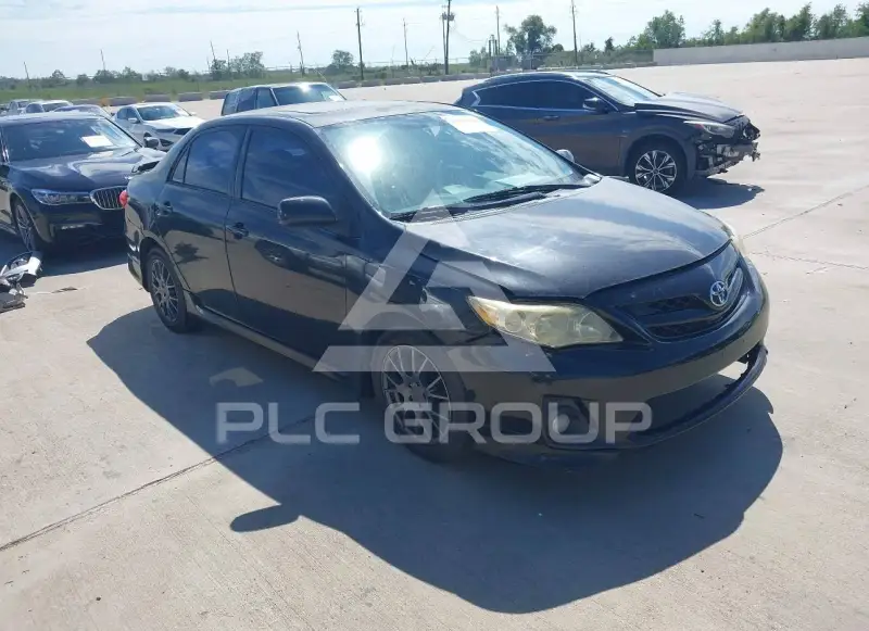 2013 Toyota COROLLA фото