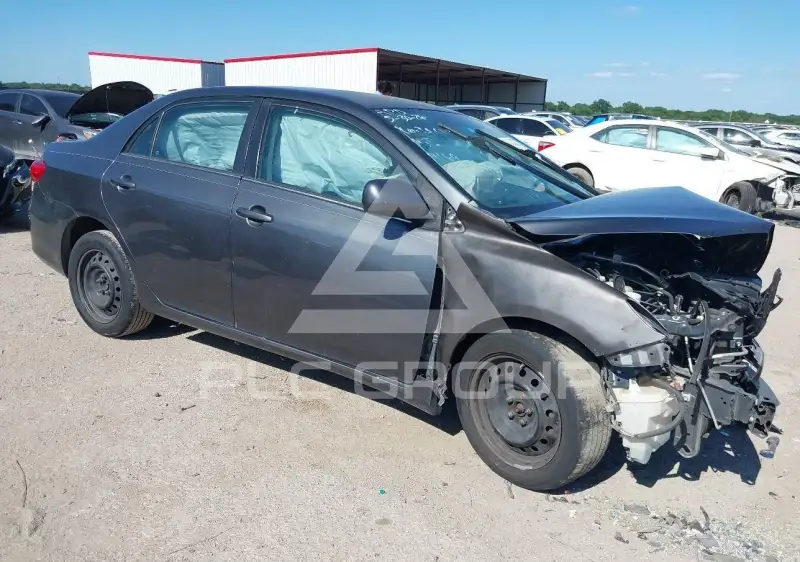 2013 Toyota COROLLA photo