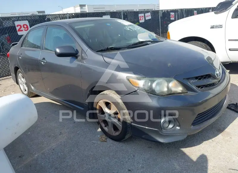 2013 Toyota COROLLA photo