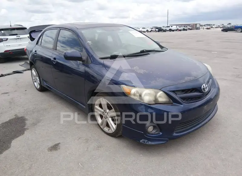 2013 Toyota COROLLA фото