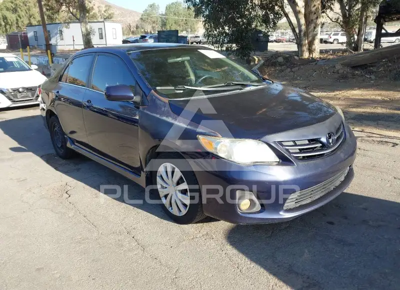 2013 Toyota COROLLA фото