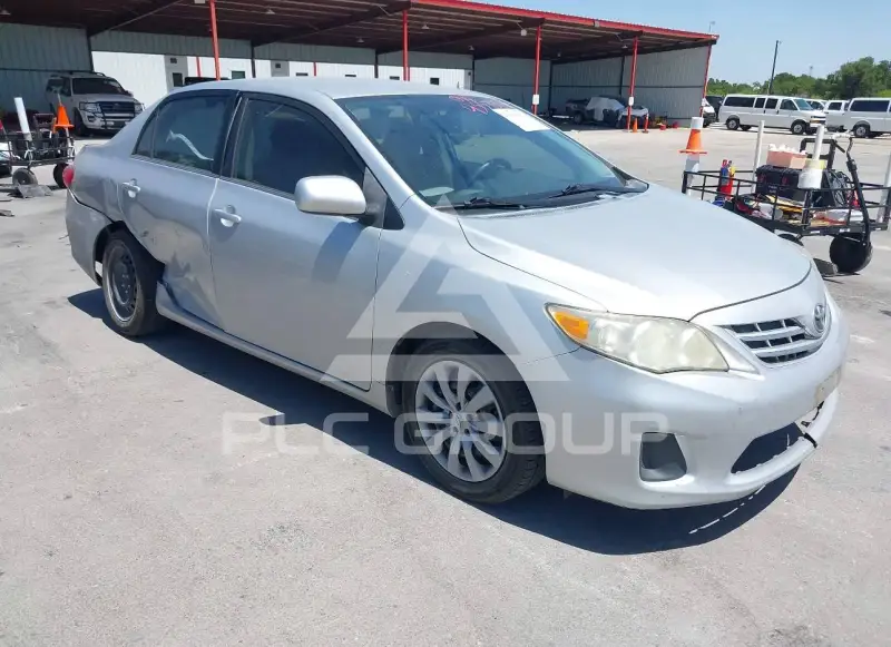 2013 Toyota COROLLA photo