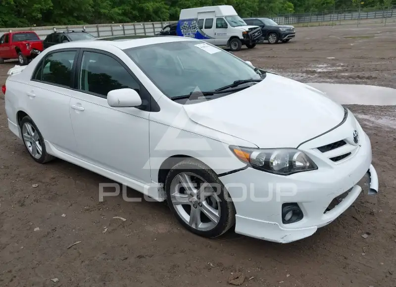 2013 Toyota COROLLA фото