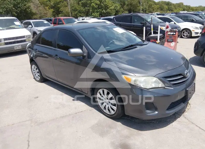 2013 Toyota COROLLA photo