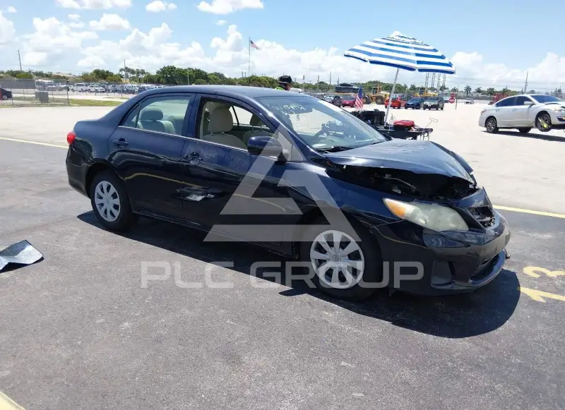 2013 Toyota COROLLA фото