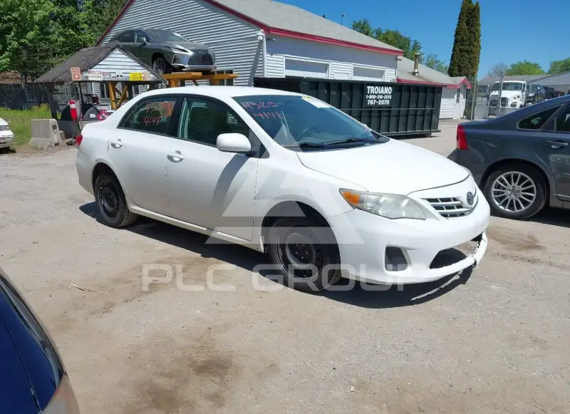 2013 Toyota COROLLA фото