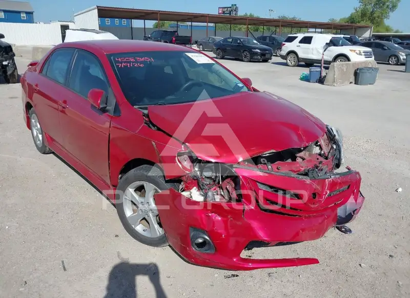 2013 Toyota COROLLA photo