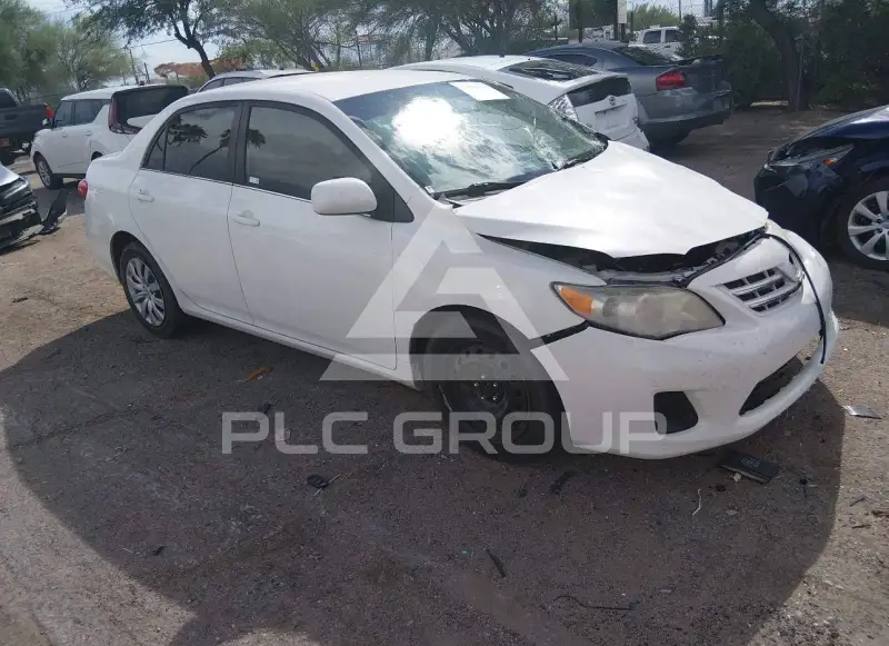 2013 Toyota COROLLA фото