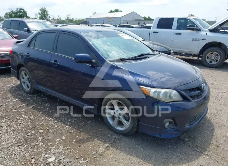 2013 Toyota COROLLA фото