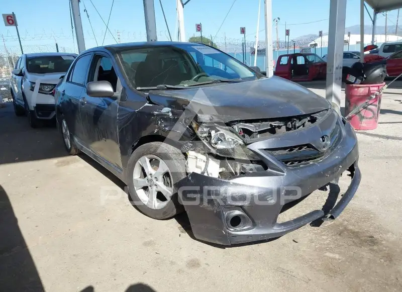 2013 Toyota COROLLA photo