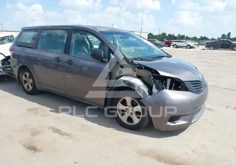 2013 Toyota SIENNA фото