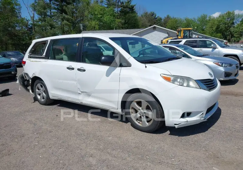 2013 Toyota SIENNA фото