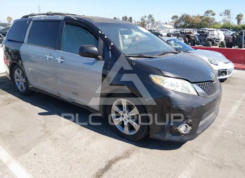 2013 Toyota SIENNA фото