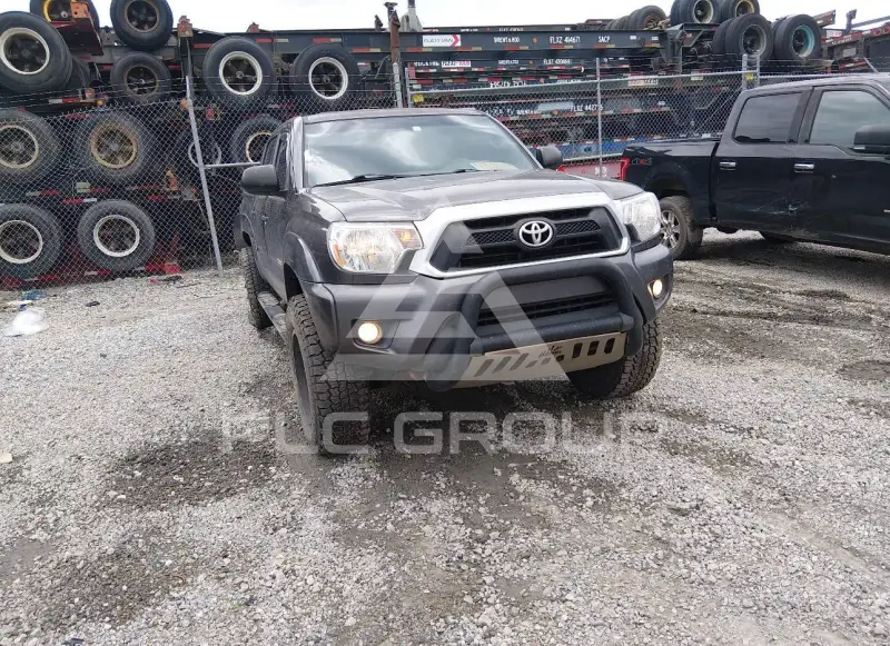 2013 Toyota TACOMA photo