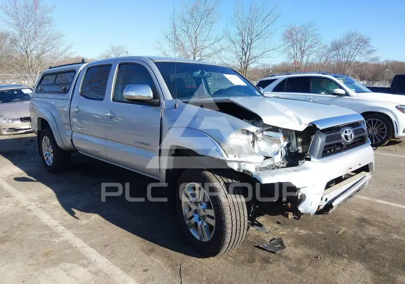 2013 Toyota TACOMA photo