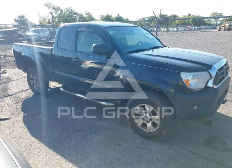 2013 Toyota TACOMA photo