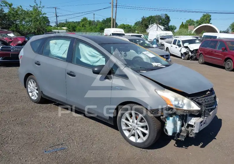 2013 Toyota PRIUS фото