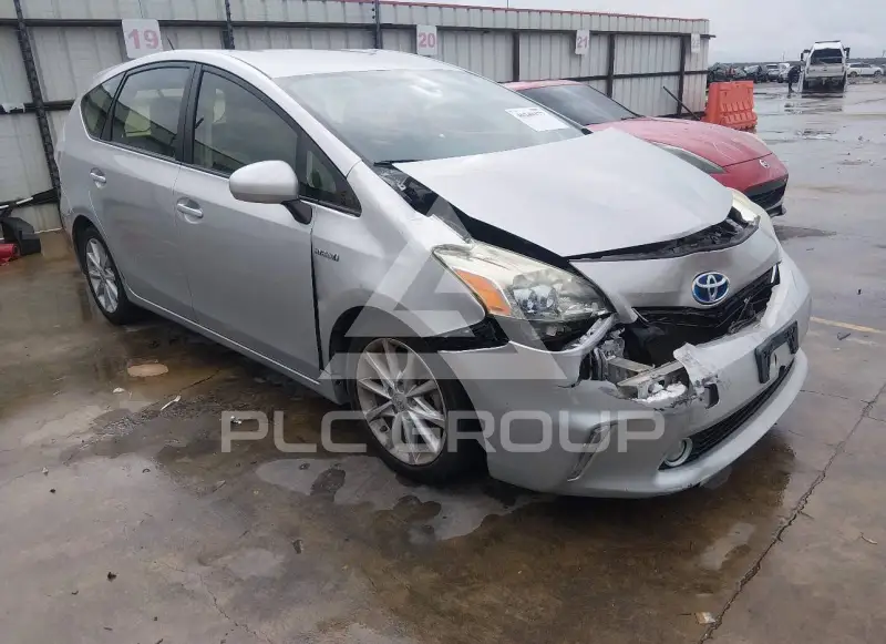 2013 Toyota PRIUS photo