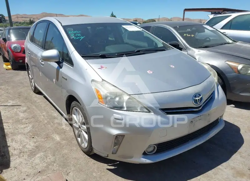 2013 Toyota PRIUS фото