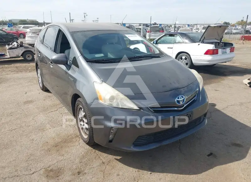 2013 Toyota PRIUS photo