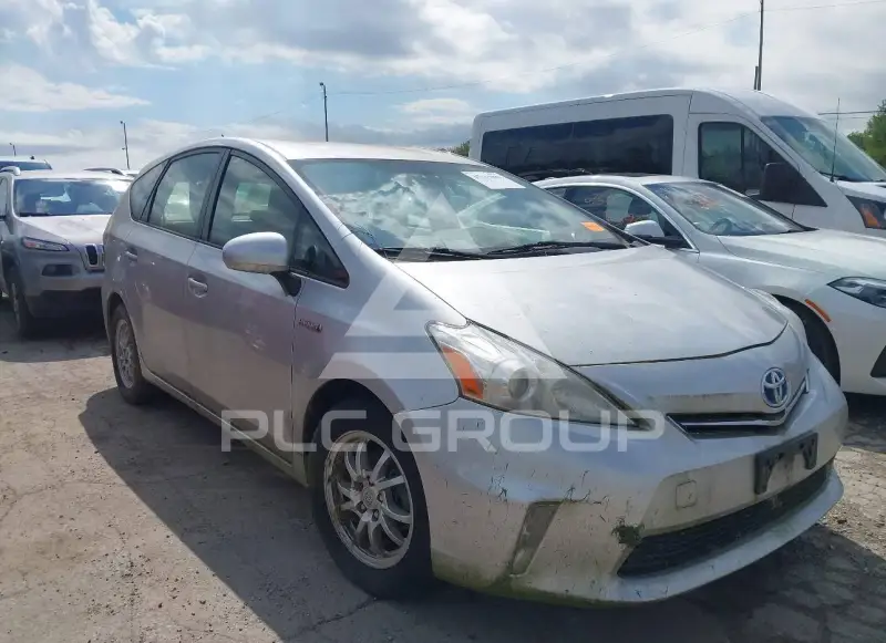 2013 Toyota PRIUS фото