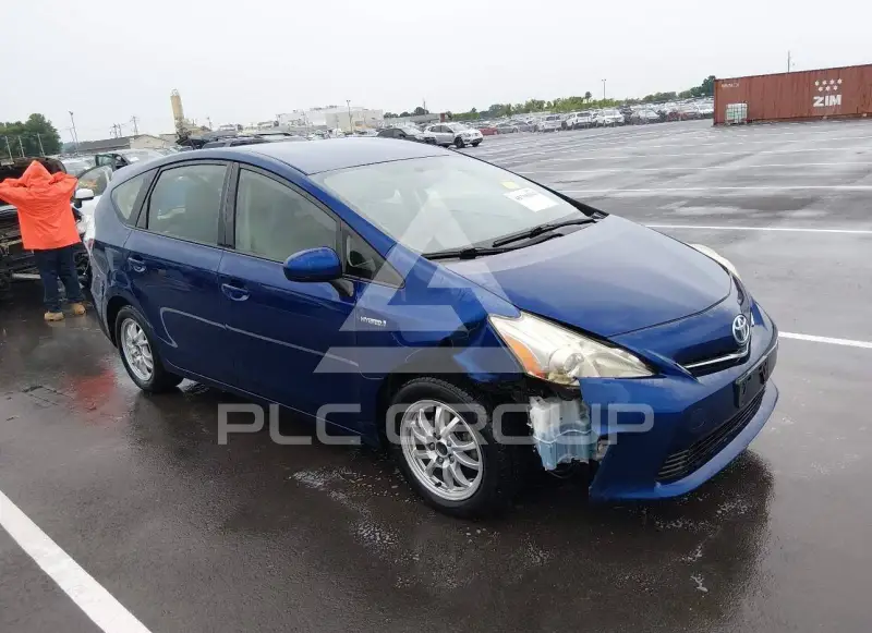 2013 Toyota PRIUS фото