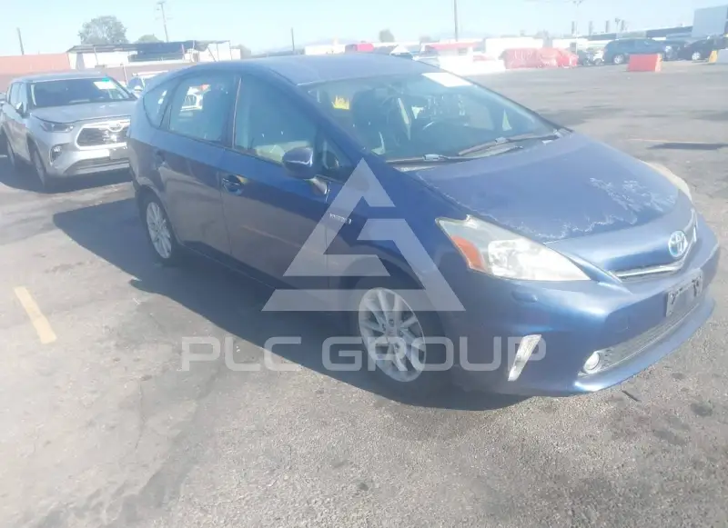 2013 Toyota PRIUS фото