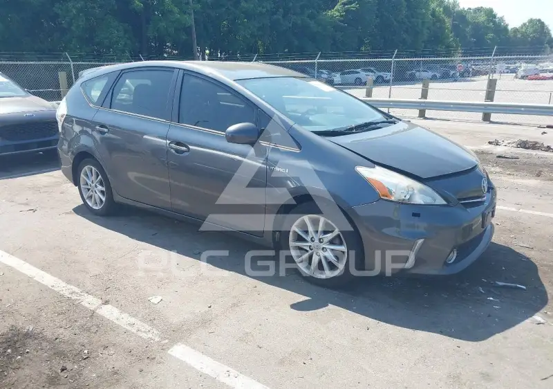 2013 Toyota PRIUS фото