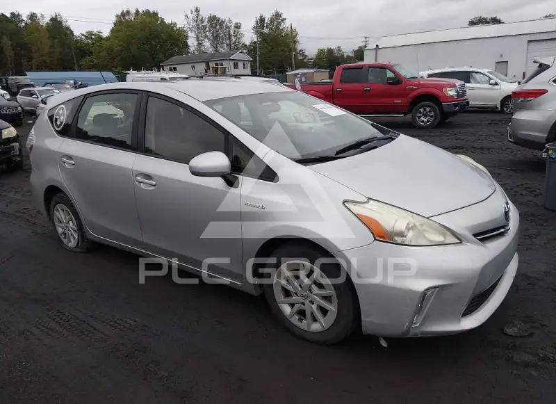2013 Toyota PRIUS фото