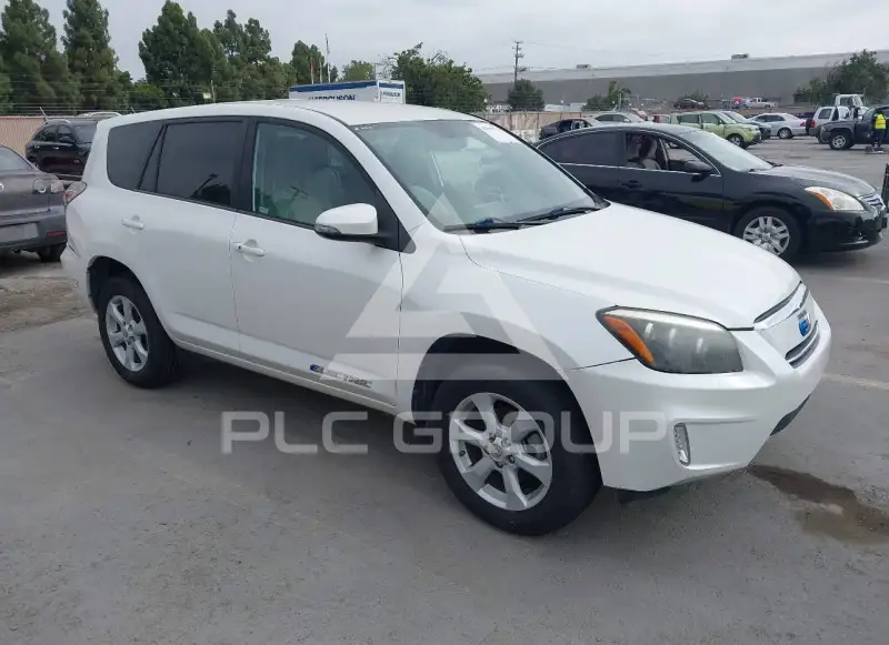 2013 Toyota RAV4 фото