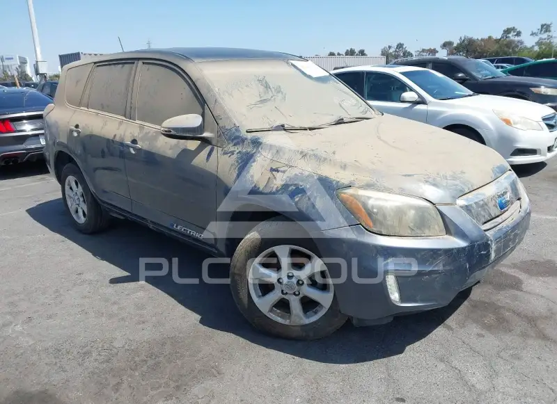 2013 Toyota RAV4 фото