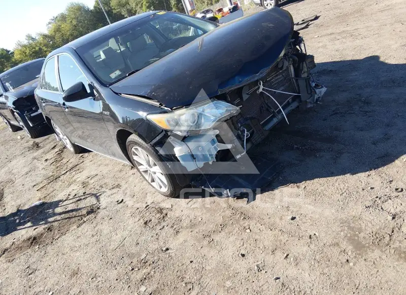 2013 Toyota CAMRY фото