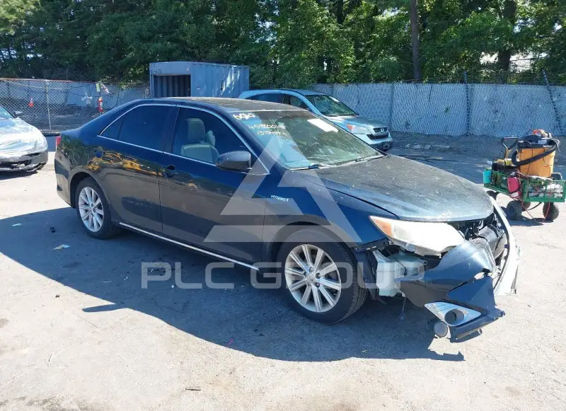 2013 Toyota CAMRY фото