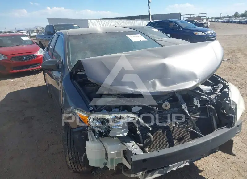 2013 Toyota CAMRY фото