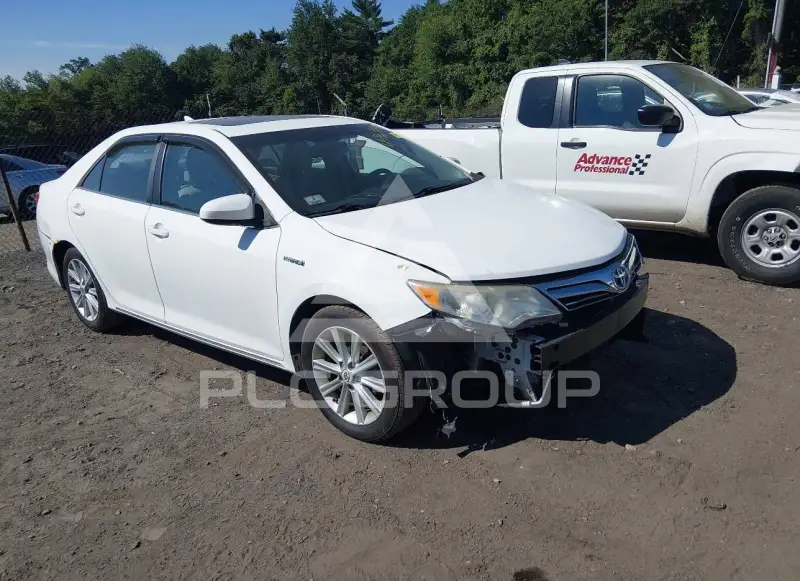 2013 Toyota CAMRY фото