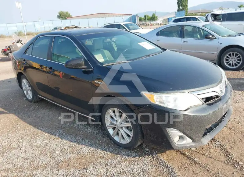 2013 Toyota CAMRY фото