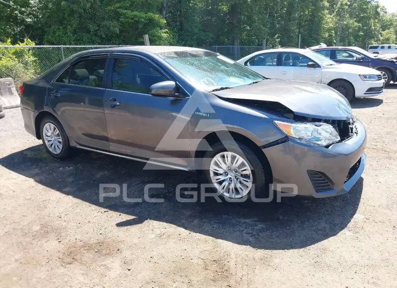 2013 Toyota CAMRY фото