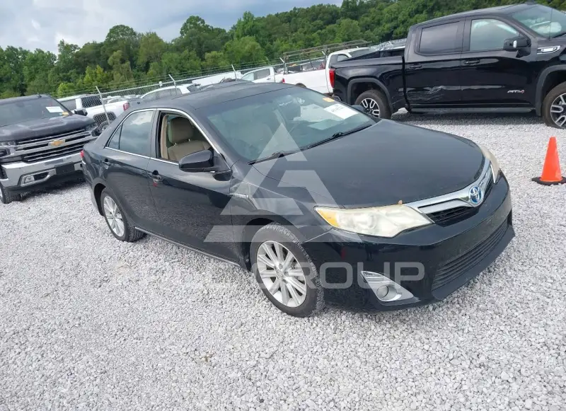 2013 Toyota CAMRY фото