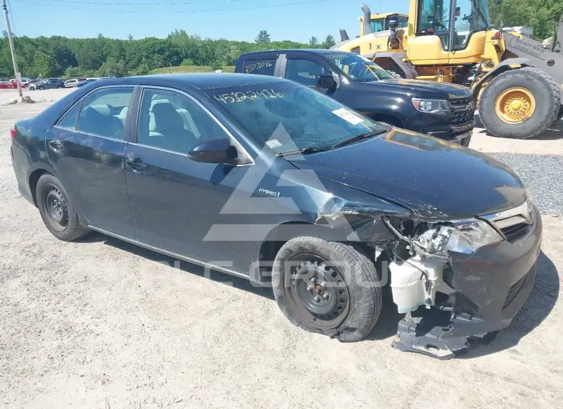 2013 Toyota CAMRY фото