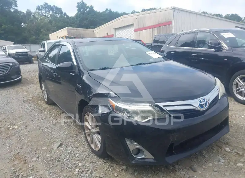 2013 Toyota CAMRY photo