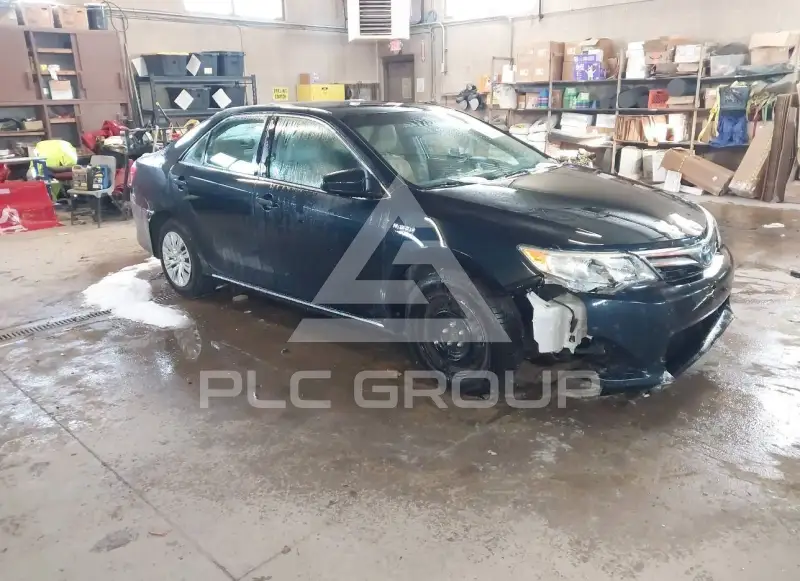 2013 Toyota CAMRY фото