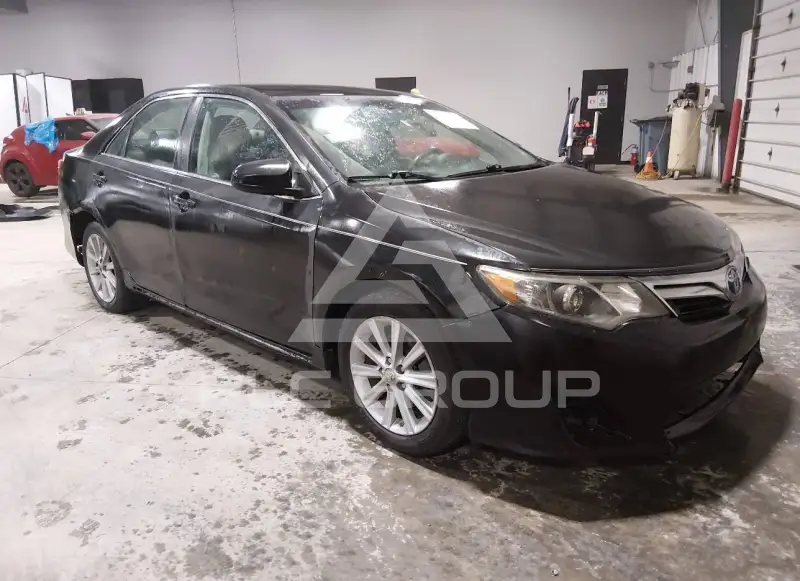 2013 Toyota CAMRY фото
