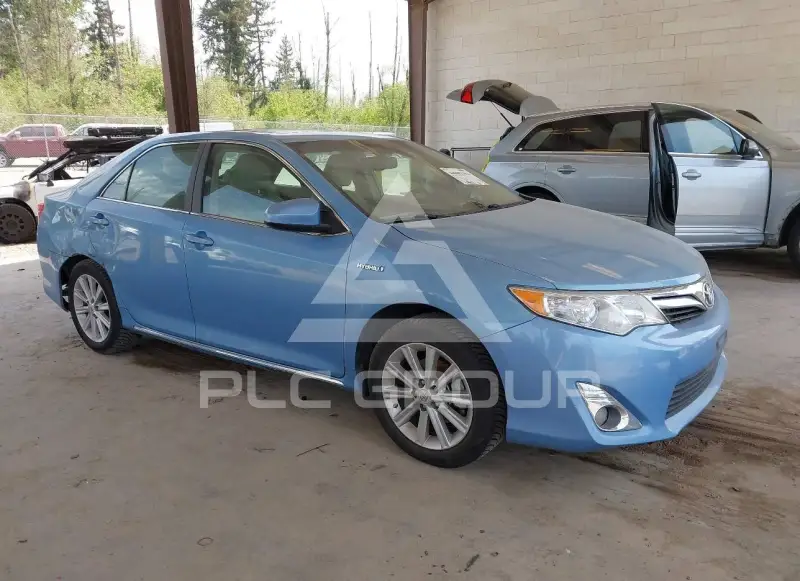 2013 Toyota CAMRY photo