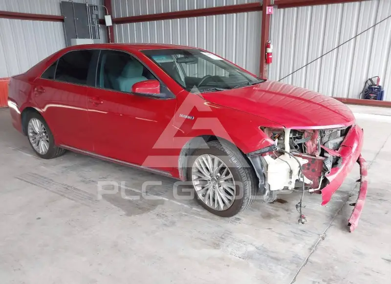 2013 Toyota CAMRY photo