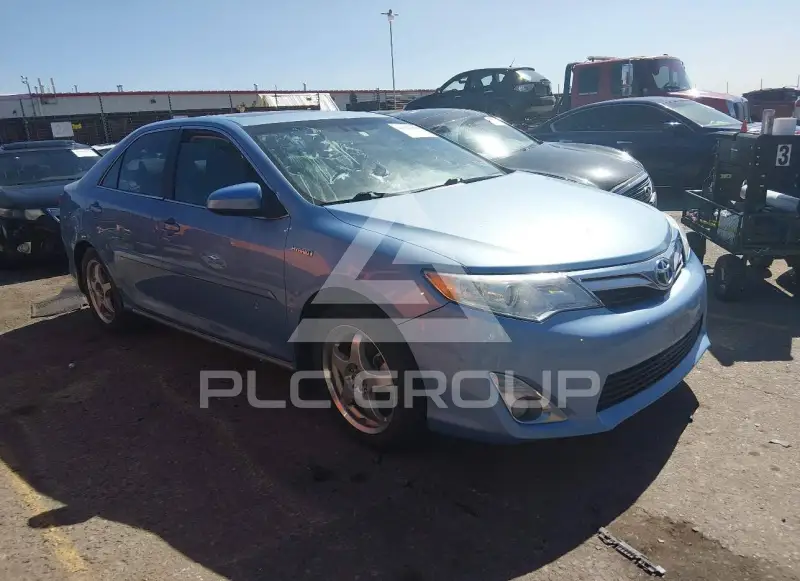 2013 Toyota CAMRY фото