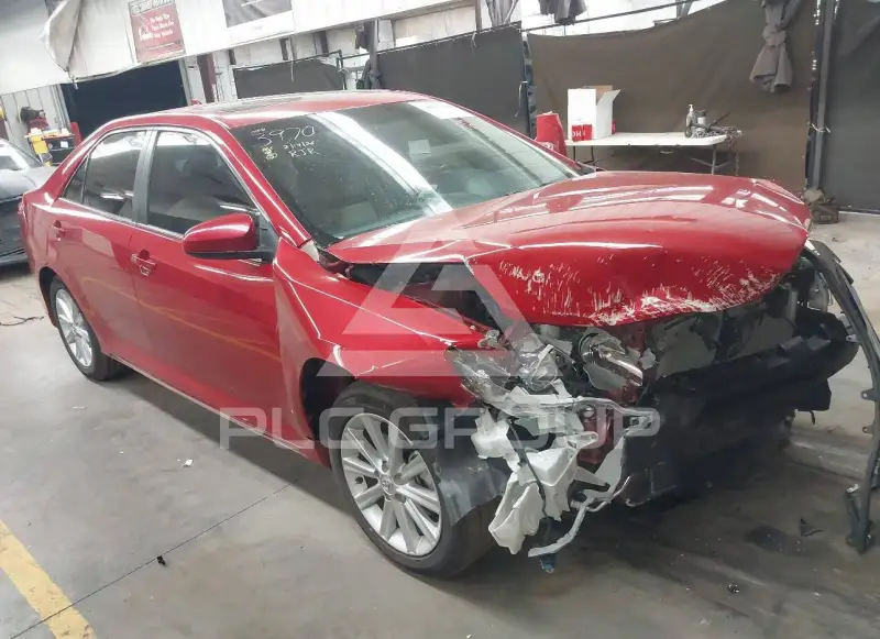 2013 Toyota CAMRY фото