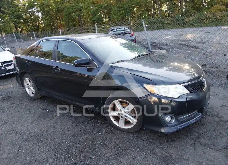 2013 Toyota CAMRY photo
